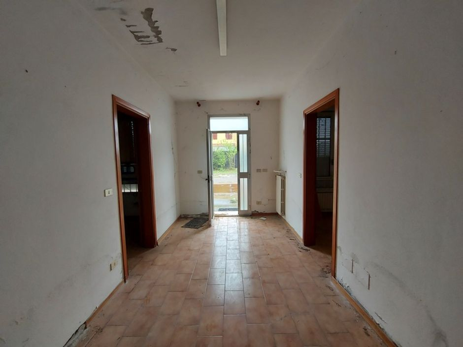 #14689 Capannone industriale con area di pertinenza in vendita - foto 12