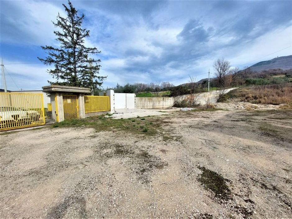 #14693 Capannone industriale con area di pertinenza in vendita - foto 5