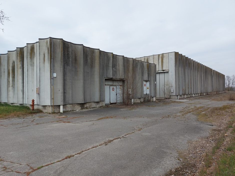 #14706 Complesso industriale con aree di pertinenza in vendita - foto 1