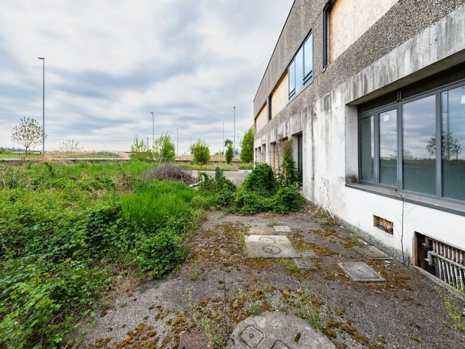 #14707 Capannone commerciale con area di pertinenza in vendita - foto 4