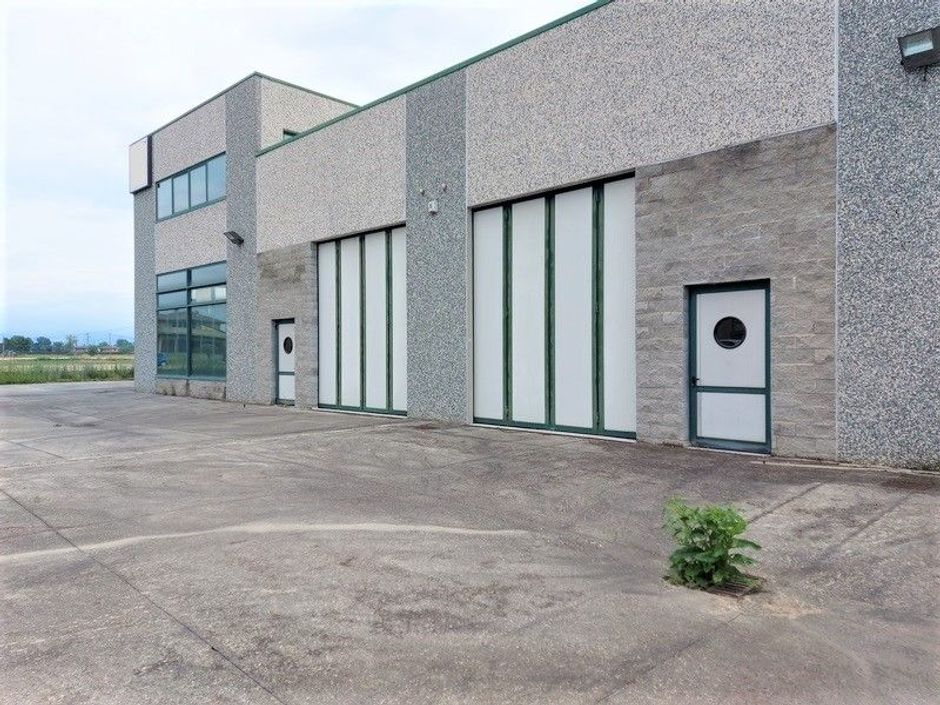 #14708 Porzione di capannone artigianale con area di pertinenza in vendita - foto 1