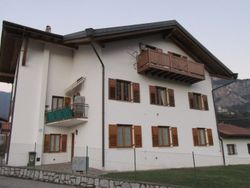 Bare apartment properties with garage - Lote 1471 (Subasta 1471)