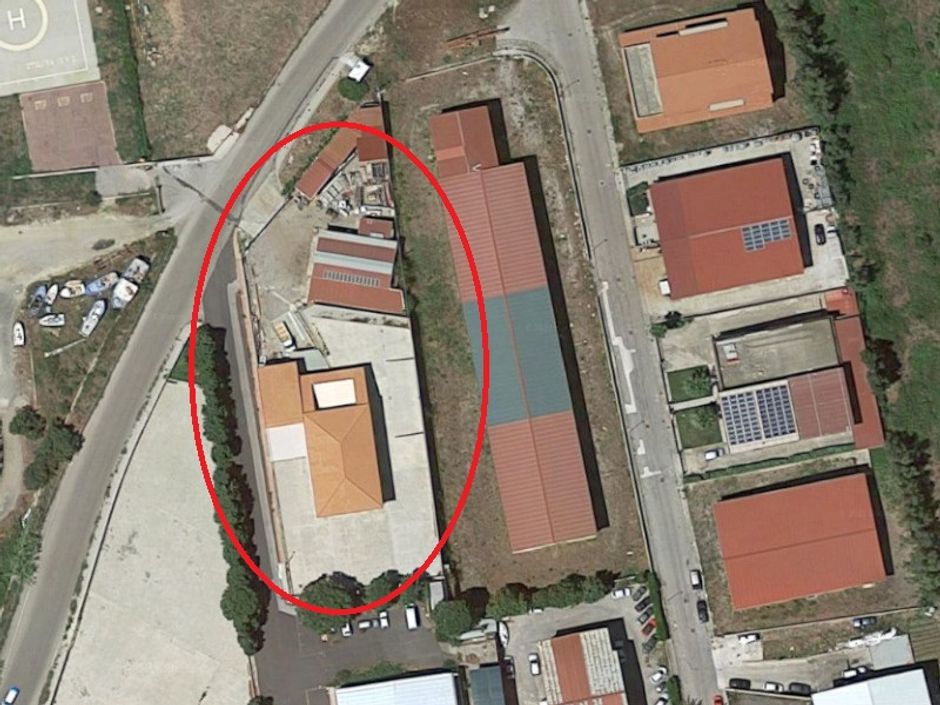 #14710 Capannone artigianale con deposito e piazzale di pertinenza in vendita - foto 1