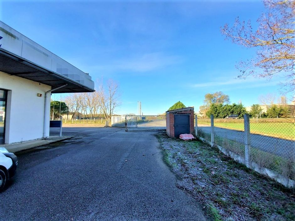 #14716 Porzione di capannone adibito ad autosalone ed officina in vendita - foto 6