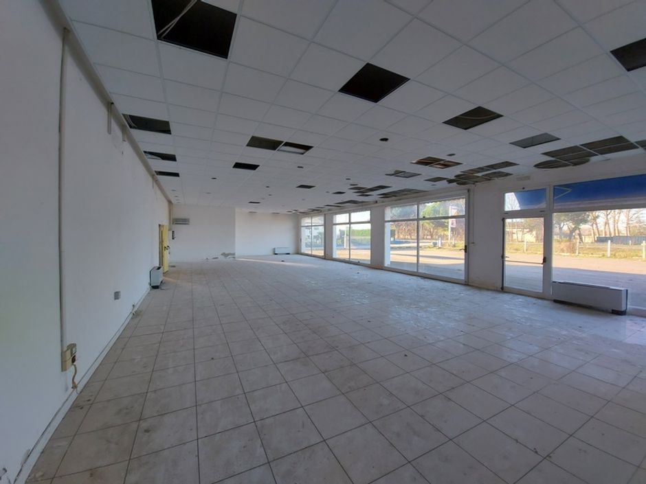 #14716 Porzione di capannone adibito ad autosalone ed officina in vendita - foto 10