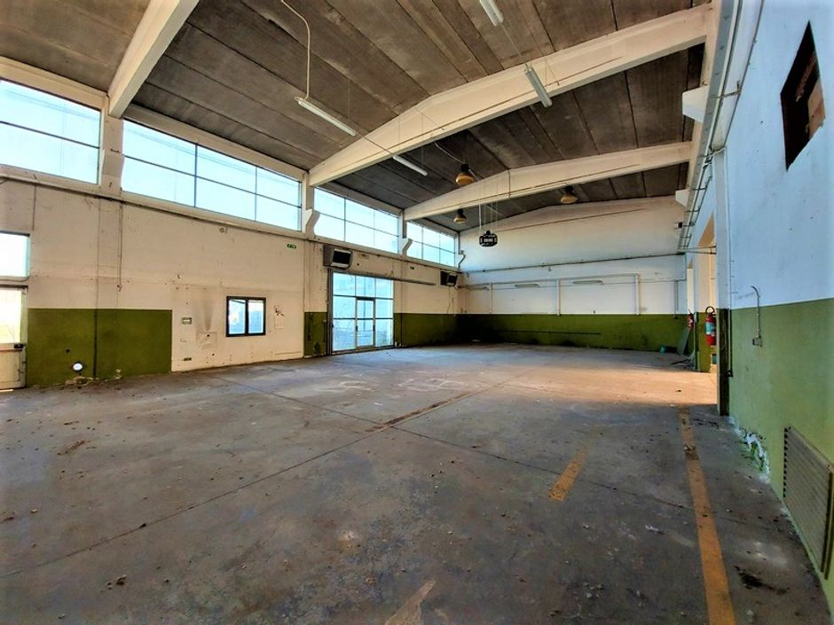 #14716 Porzione di capannone adibito ad autosalone ed officina in vendita - foto 14