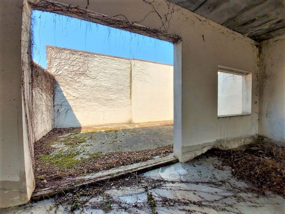#14718 Magazzini con corte esclusiva ed aree urbane in vendita - foto 8