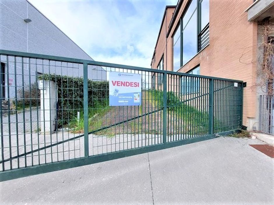 #14719 Porzione di capannone con area di pertinenza in vendita - foto 3