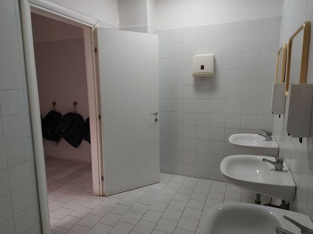 Complessi commerciali in vendita