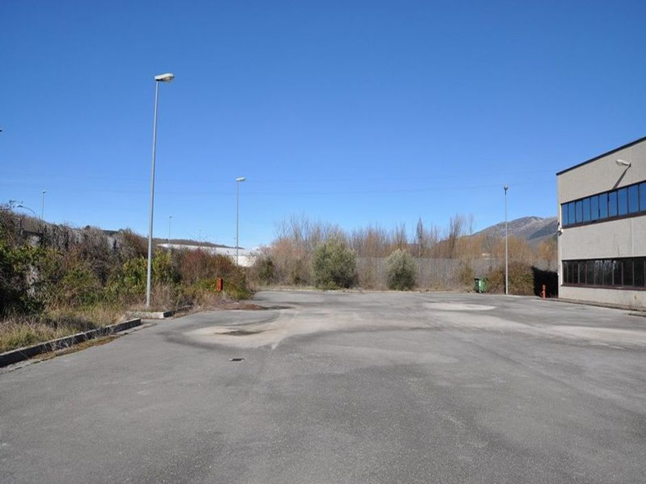#14725 Capannone industriale con area di pertinenza in vendita - foto 5