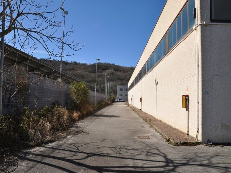 #14725 Capannone industriale con area di pertinenza in vendita - foto 8