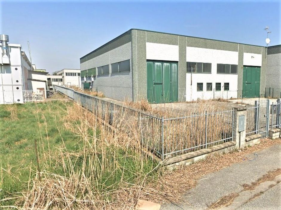 #14733 Porzione di capannone con area di pertinenza in vendita - foto 2