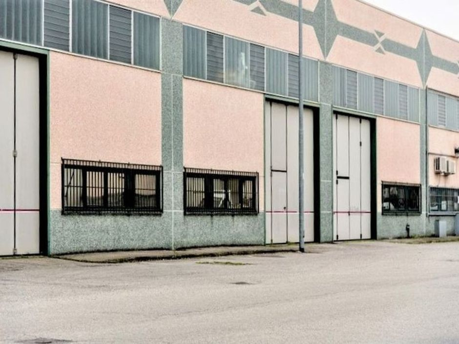 #14765 Porzione di capannone industriale con area di pertinenza in vendita - foto 3
