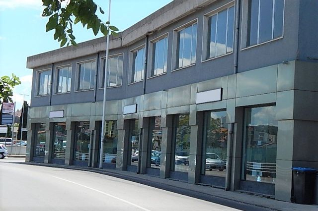 Negozi in vendita
