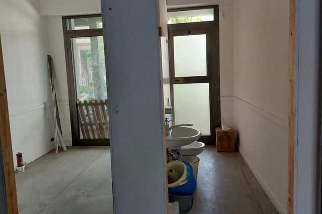 Negozi in vendita