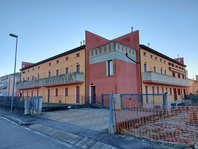 Posti auto in vendita