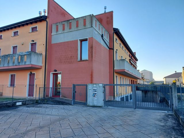 Posti auto in vendita
