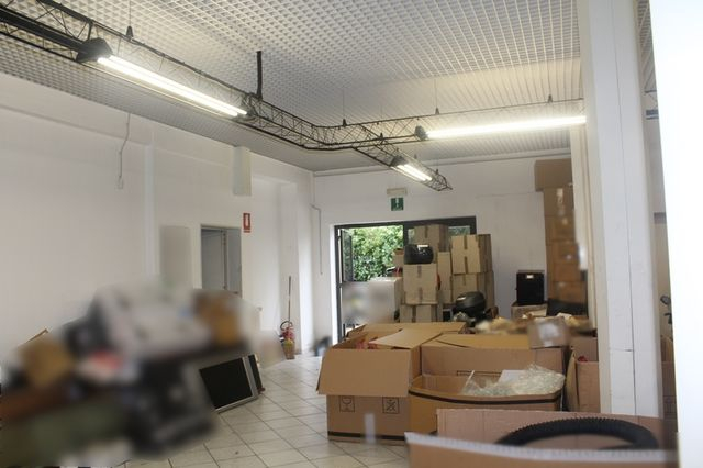 Con servizi in vendita