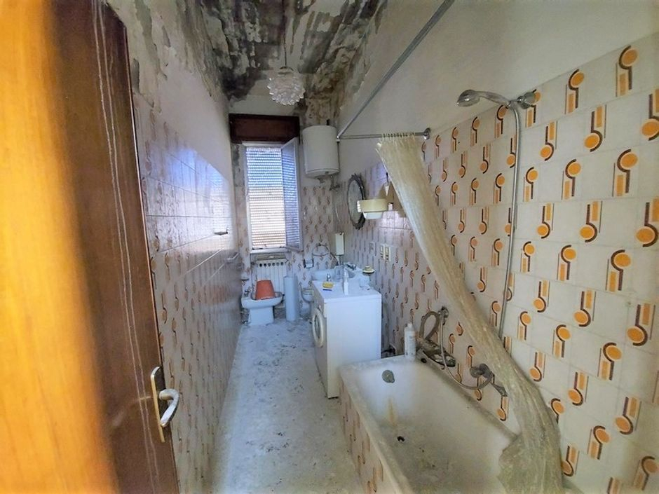 #14856 Deposito commerciale con abitazione del custode e terreno di pertinenza in vendita - foto 13