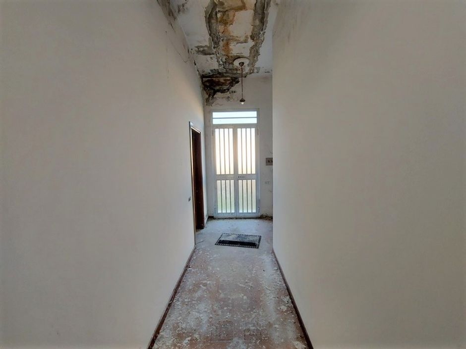 #14856 Deposito commerciale con abitazione del custode e terreno di pertinenza in vendita - foto 14