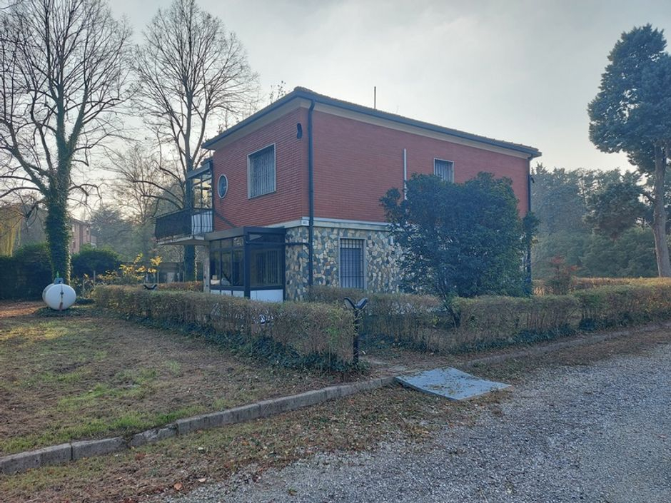 #14858 Complesso produttivo con terreno di pertinenza in vendita - foto 4