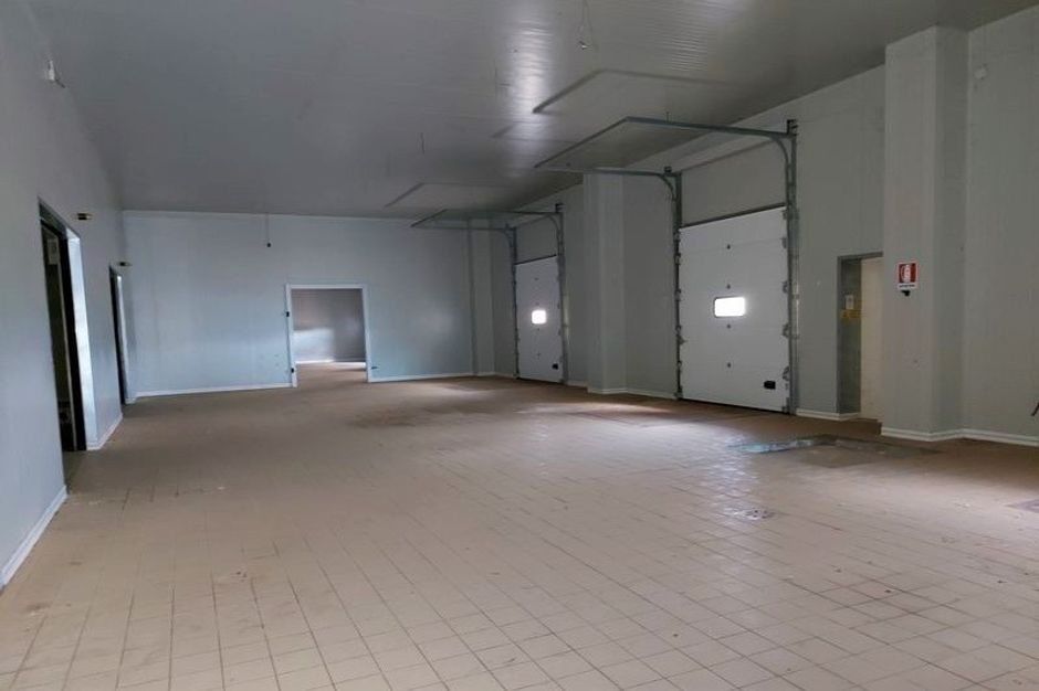 #14867 Capannone logistico con uffici e piazzale in vendita - foto 3