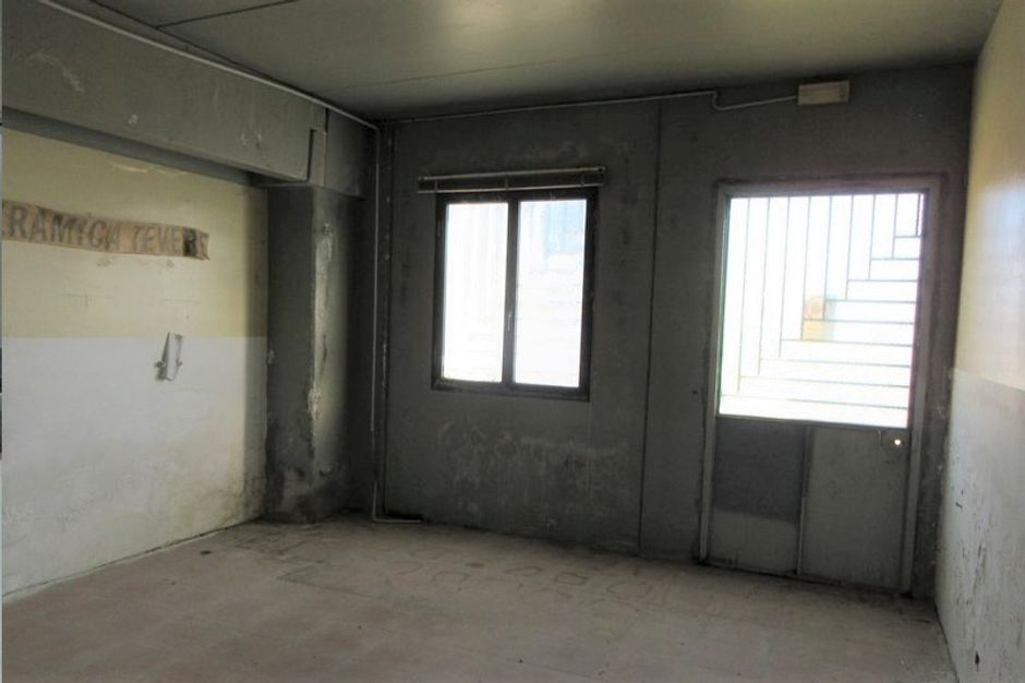 #14868 Porzione di capannone con uffici e corte in vendita - foto 14