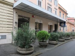 Commercial property on several levels near the Colosseum - Lot 14871 (Auction 14871)