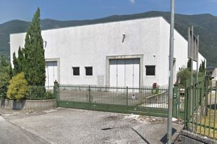 Capannoni artigianali in vendita