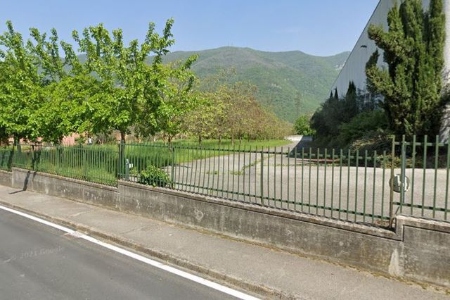 Con servizi in vendita