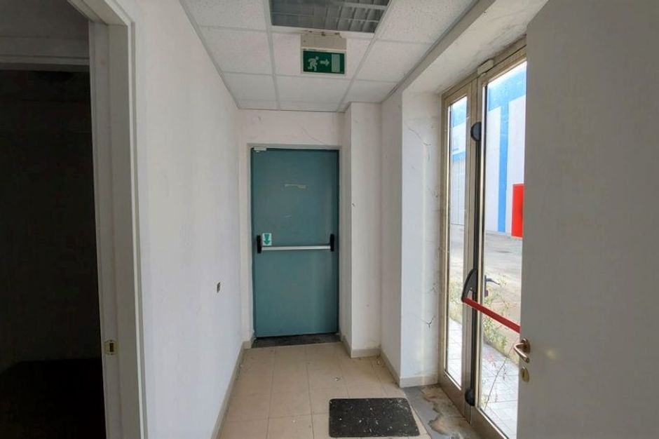 #14888 Capannone con uffici e sala lavorazione in vendita - foto 19