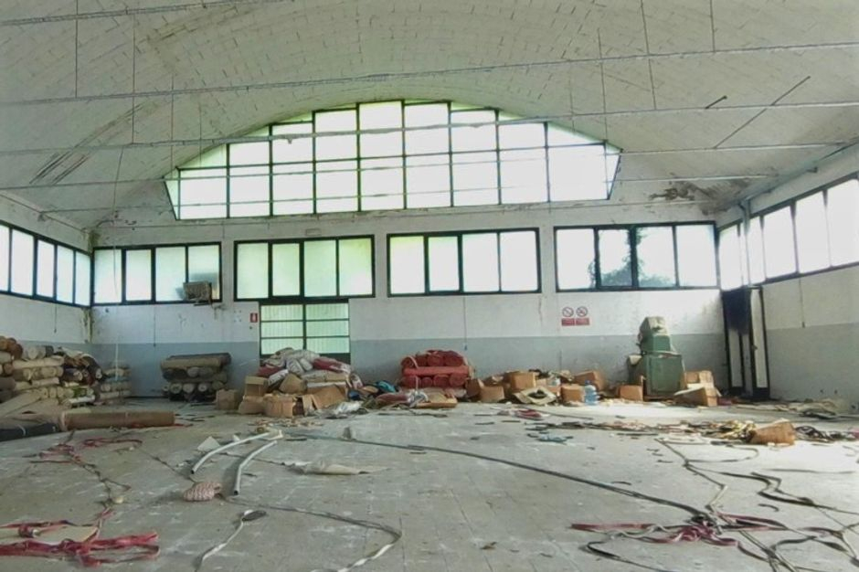 #14911 Capannone da ristrutturare con stradello in vendita - foto 4