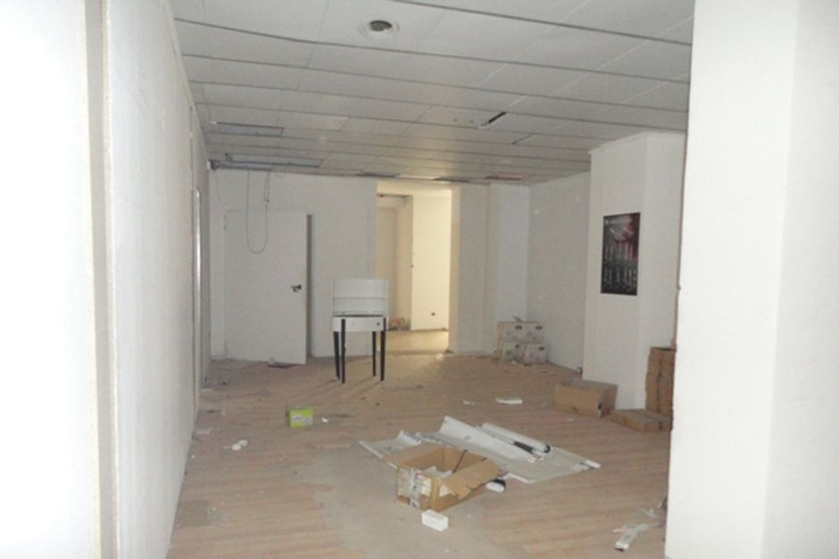 #1499 Locali polifunzionali in edificio a torre in vendita - foto 4