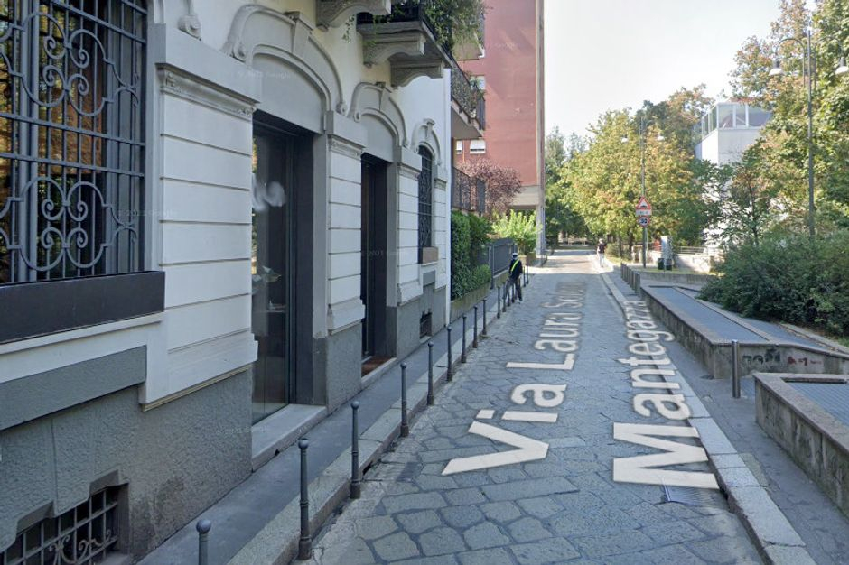 #15018 Negozio su due livelli in zona residenziale di pregio in vendita - foto 3