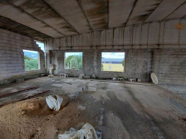 Fabbricati industriali in vendita