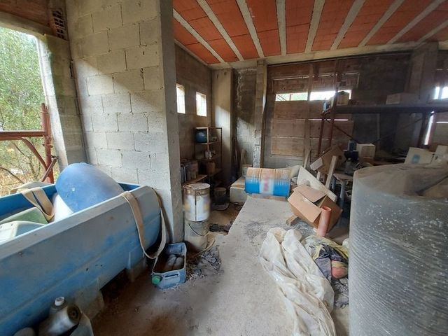 Fabbricati industriali in vendita