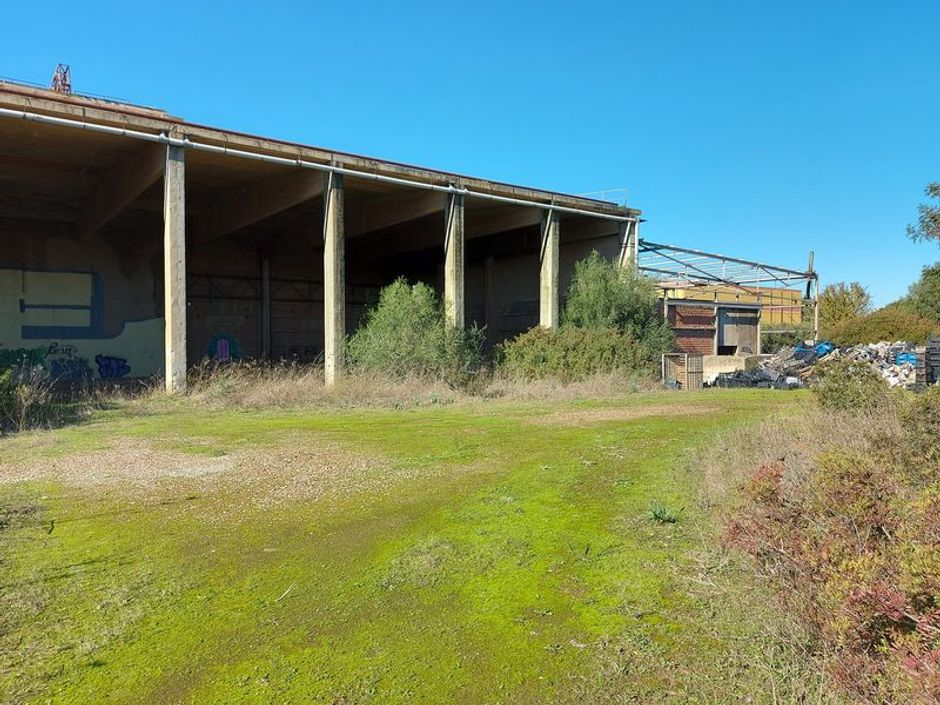 #15050 Complesso industriale dismesso con terreni in vendita - foto 4