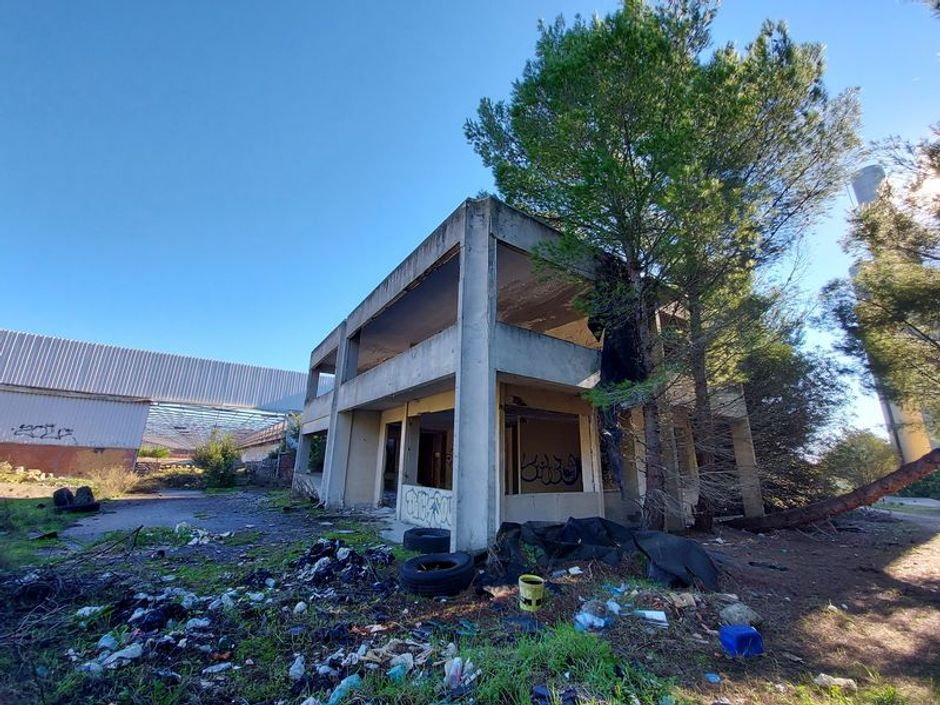 #15050 Complesso industriale dismesso con terreni in vendita - foto 16