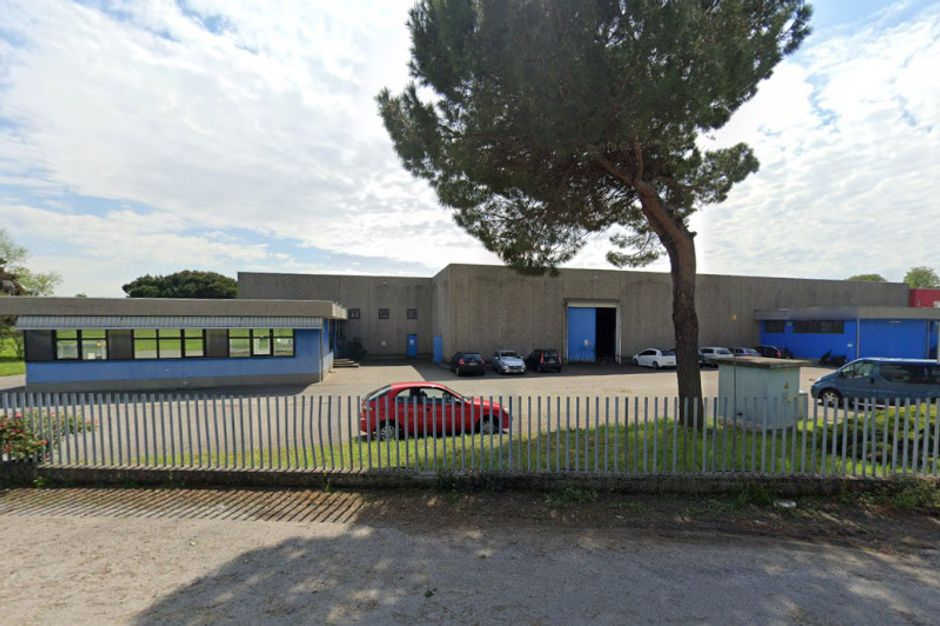 #15051 Parte di complesso industriale con terreni edificabili in vendita - foto 2