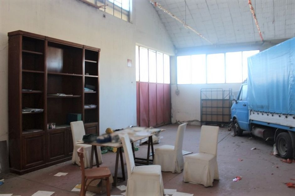 #15090 Fabbricato industriale con resede circostante in vendita - foto 2
