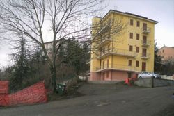 Edificio con 19 viviendas y electrodomésticos, en la zona térmica