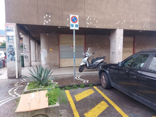 Bancari in vendita
