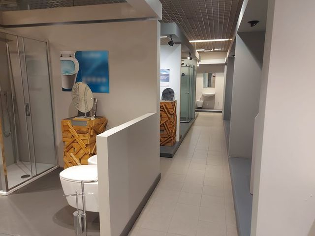 Negozi in vendita