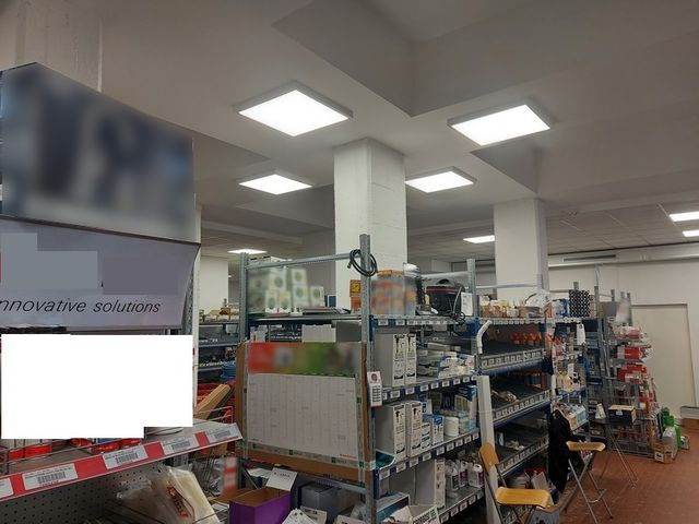 Laboratori in vendita
