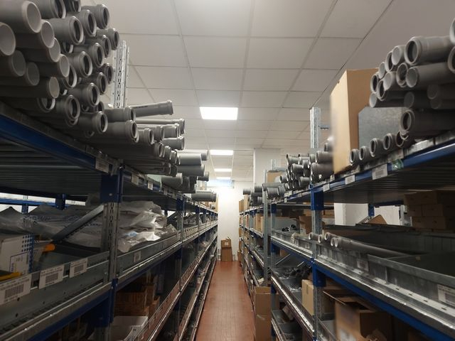 Laboratori in vendita