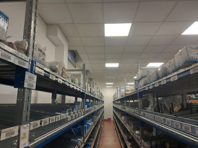 Laboratori in vendita