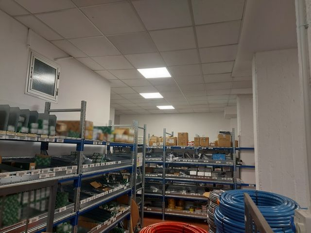 Laboratori in vendita