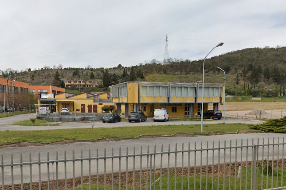 #15143 Opificio a destinazione artigianale/commerciale in vendita - foto 1