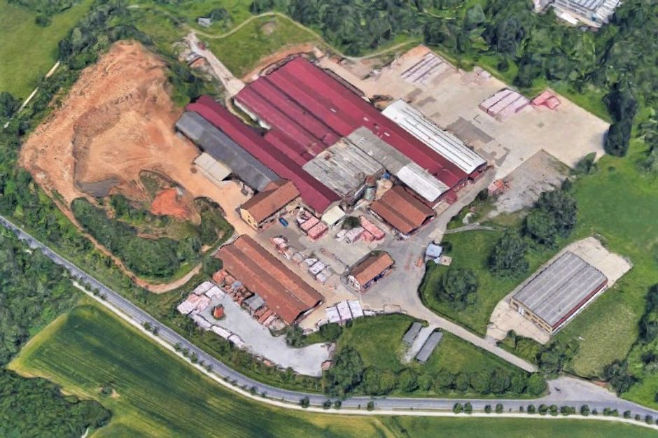 #15150 Opificio industriale con possibilità di riqualificazione in vendita - foto 1