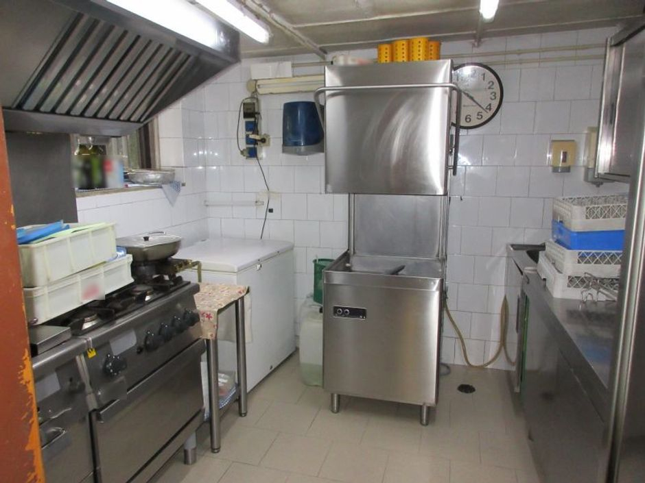 #15156 Locale commerciale in zona centrale in vendita - foto 4